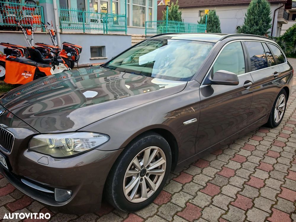 BMW Seria 5 520d Touring - 3