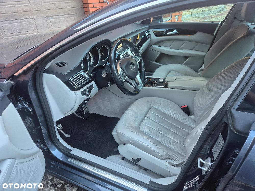 Mercedes-Benz CLS 350 CDI 4-Matic BlueEff - 13