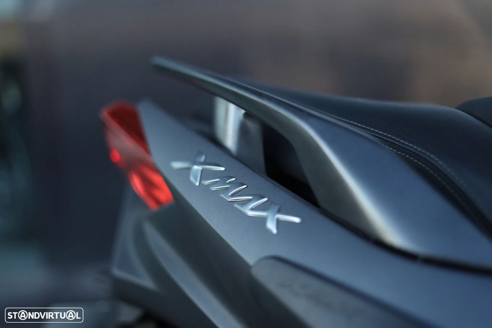 Yamaha X-Max 300 ABS e TCS - 13