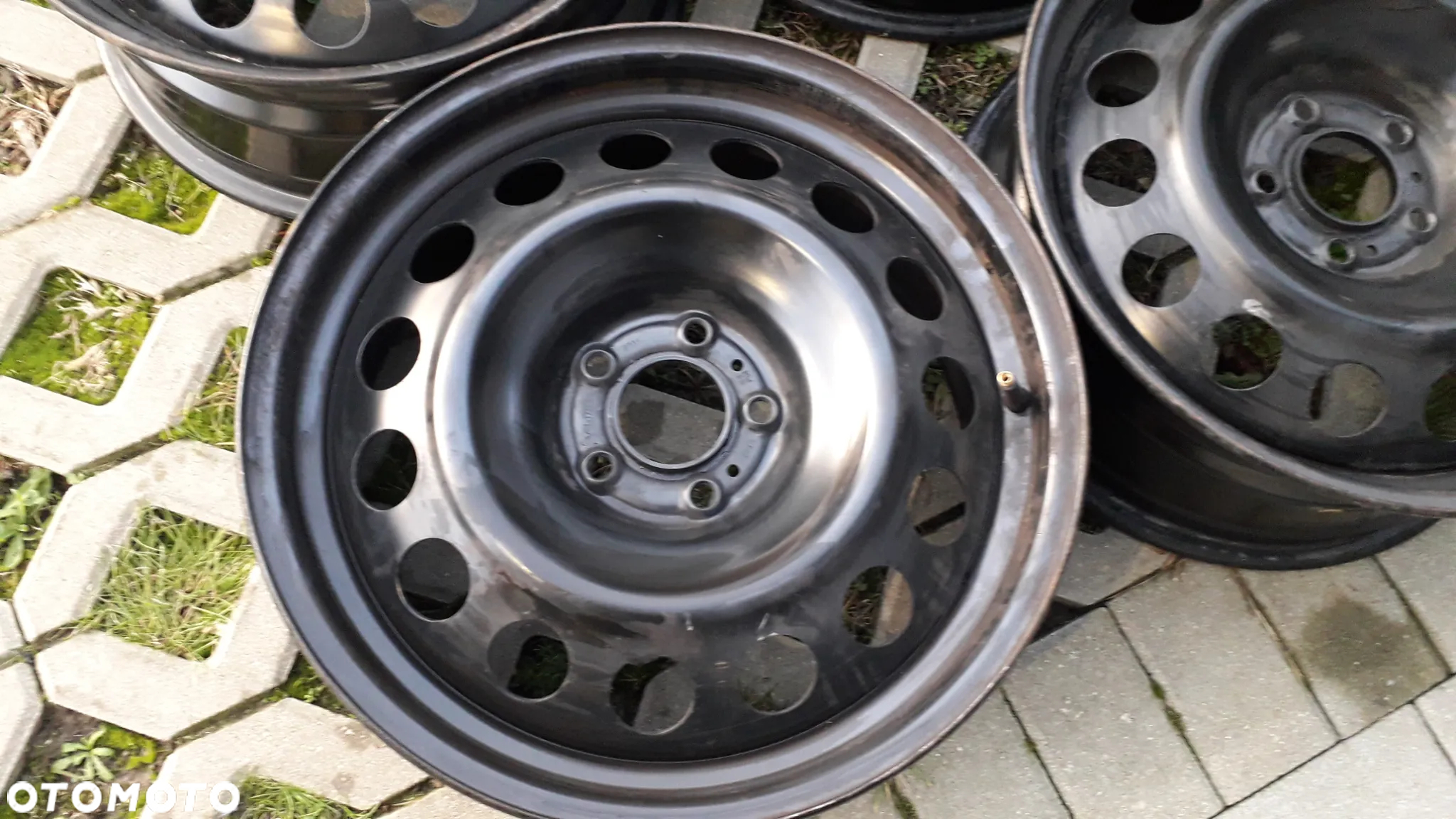 Felgi stalowe Peugeot 5008 17" komplet 4szt 7J x 17 et42 - 3