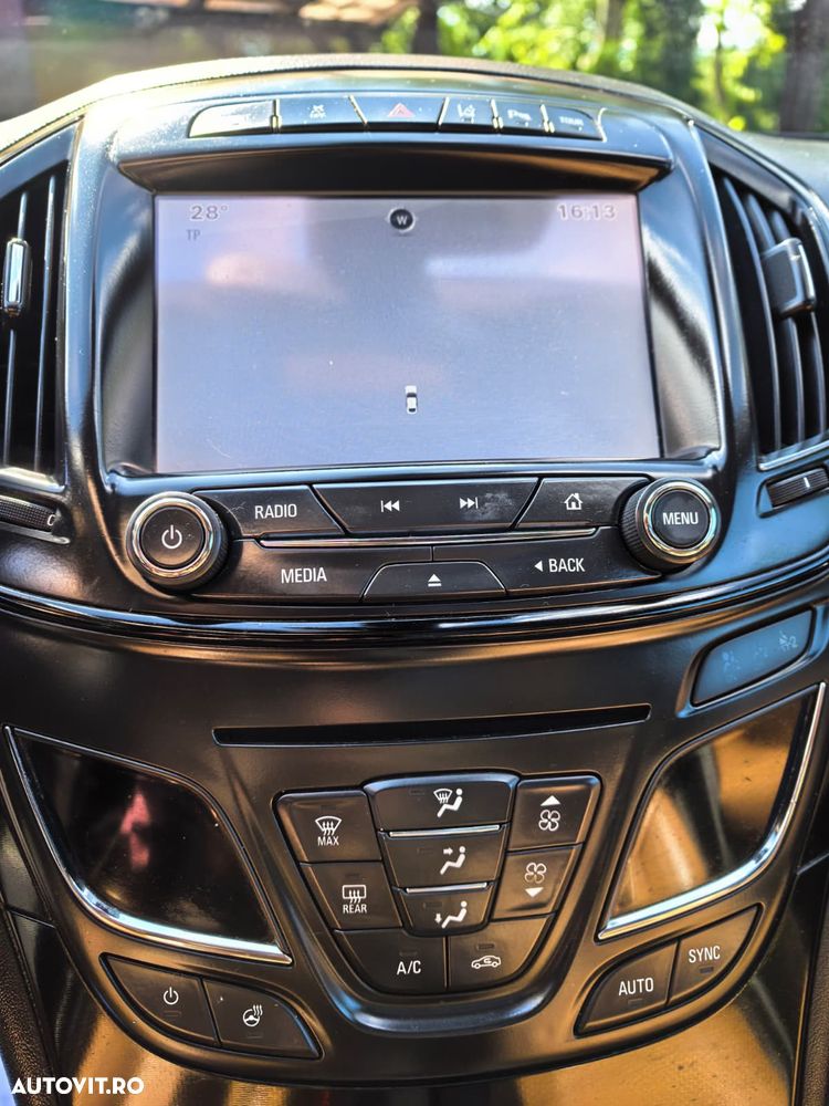 Opel Insignia - 15