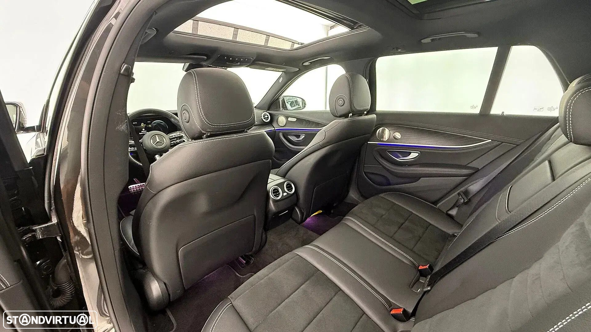 Mercedes-Benz E 300 - 47