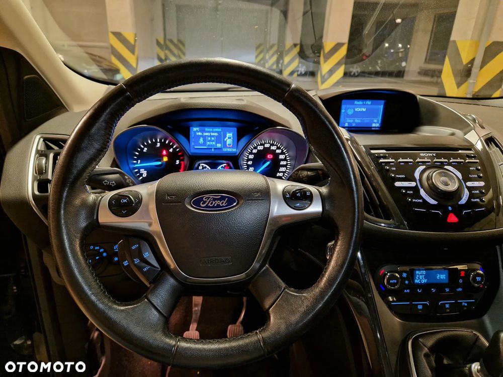 Ford Kuga - 19