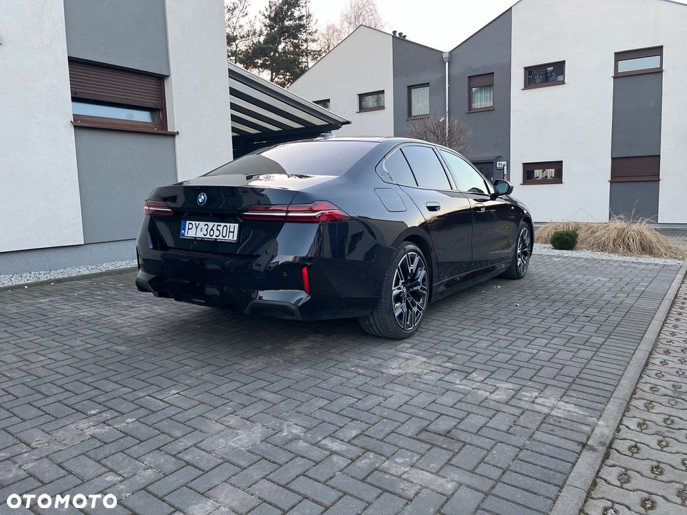 BMW Seria 5 550e xDrive - 8