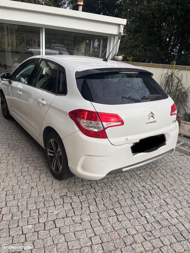 Citroën C4 HDi 90 Attraction - 4