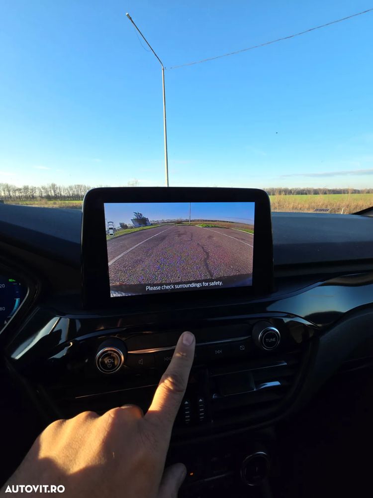 Ford Kuga 2.5 Duratec FHEV FWD ST Line - 28