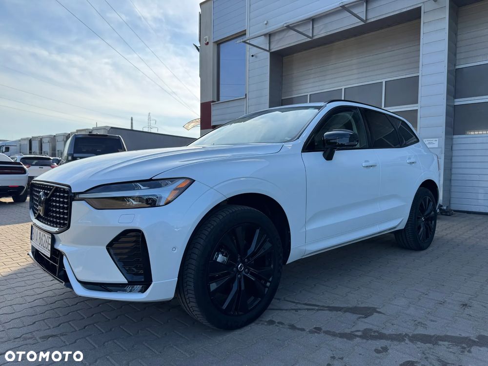 Volvo XC 60 B5 B AWD Plus Dark - 11