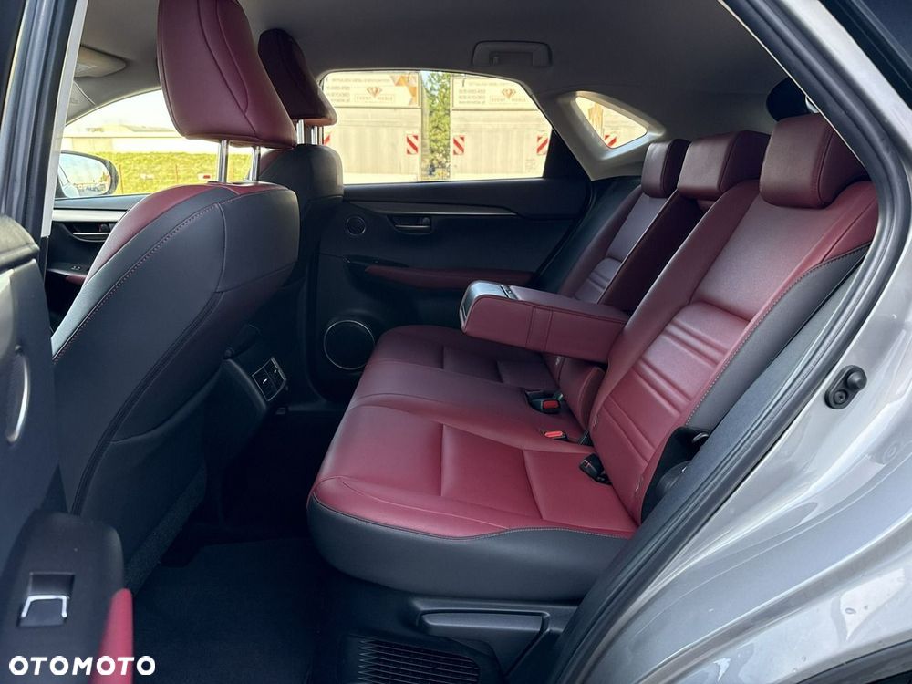 Lexus NX 300h F Impression AWD - 15