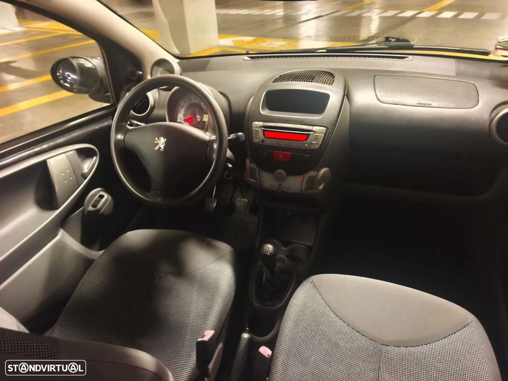 Peugeot 107 1.0 Trendy - 22