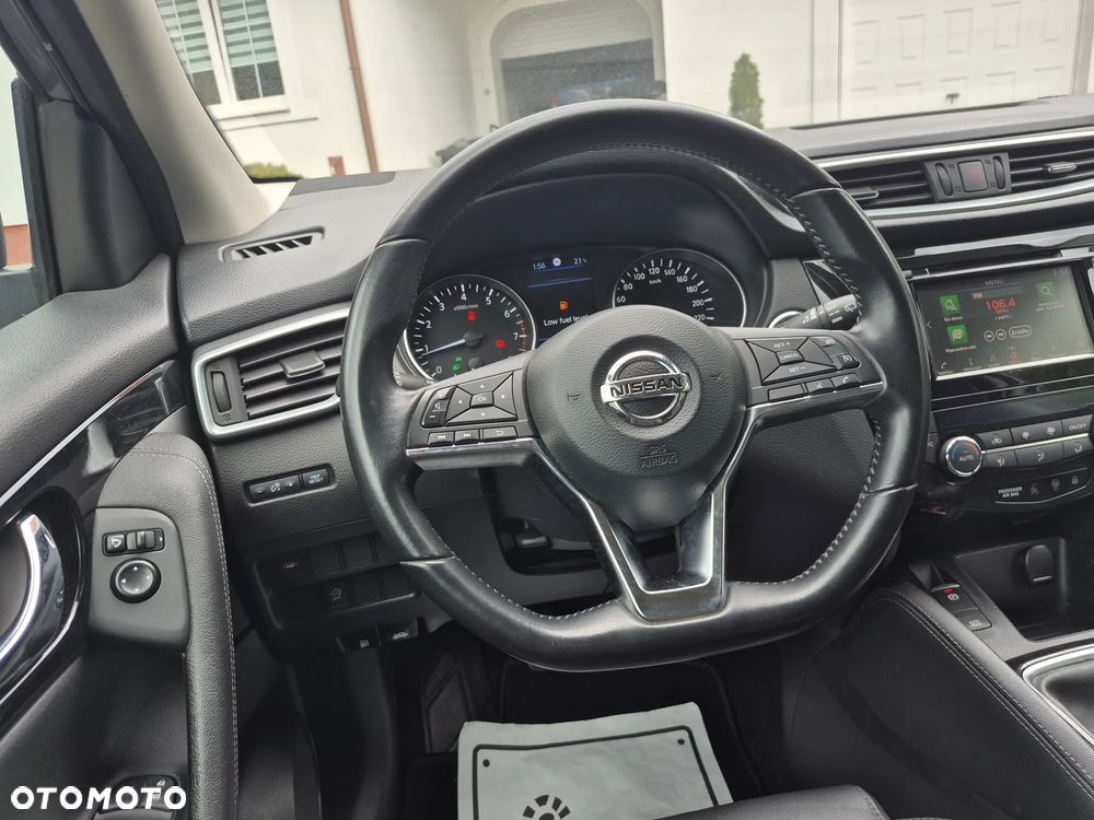 Nissan Qashqai 1.3 DIG-T SHIRO - 24