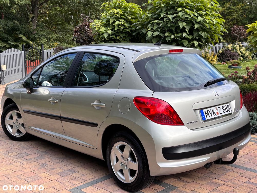 Peugeot 207 75 Urban Move - 8