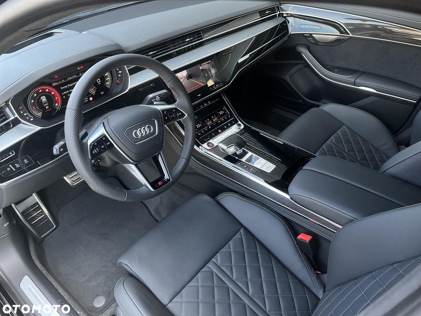 Audi S8 - 36