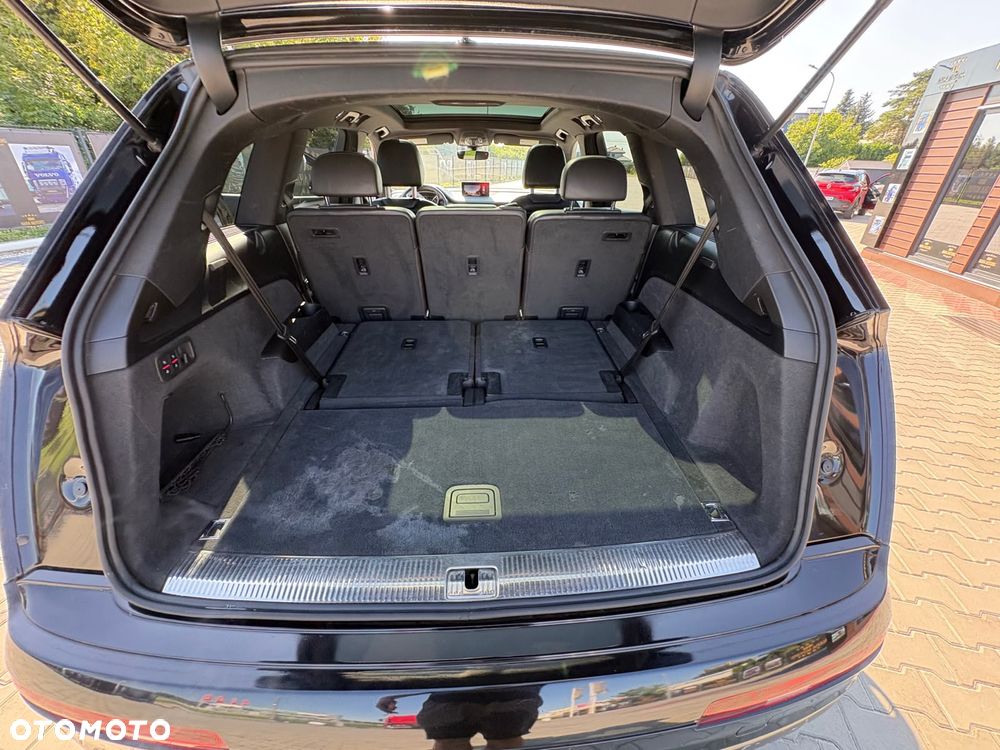 Audi Q7 - 10