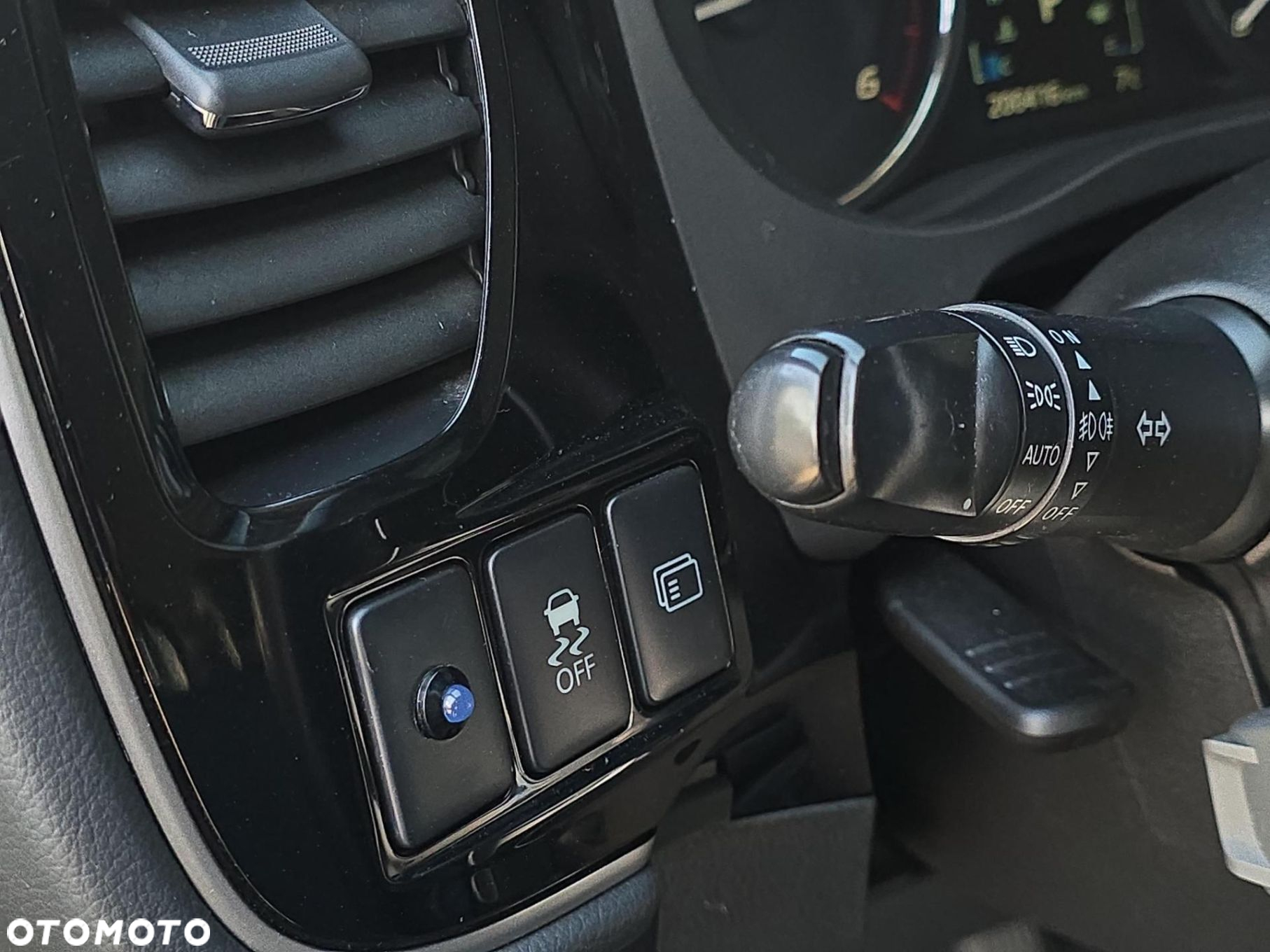 Mitsubishi Outlander 2.2 DID Intense - 18