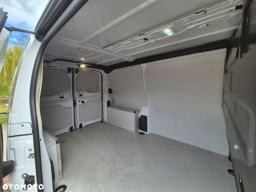 Opel Vivaro / Expert / Scudo / Jumpy / Proace - 8