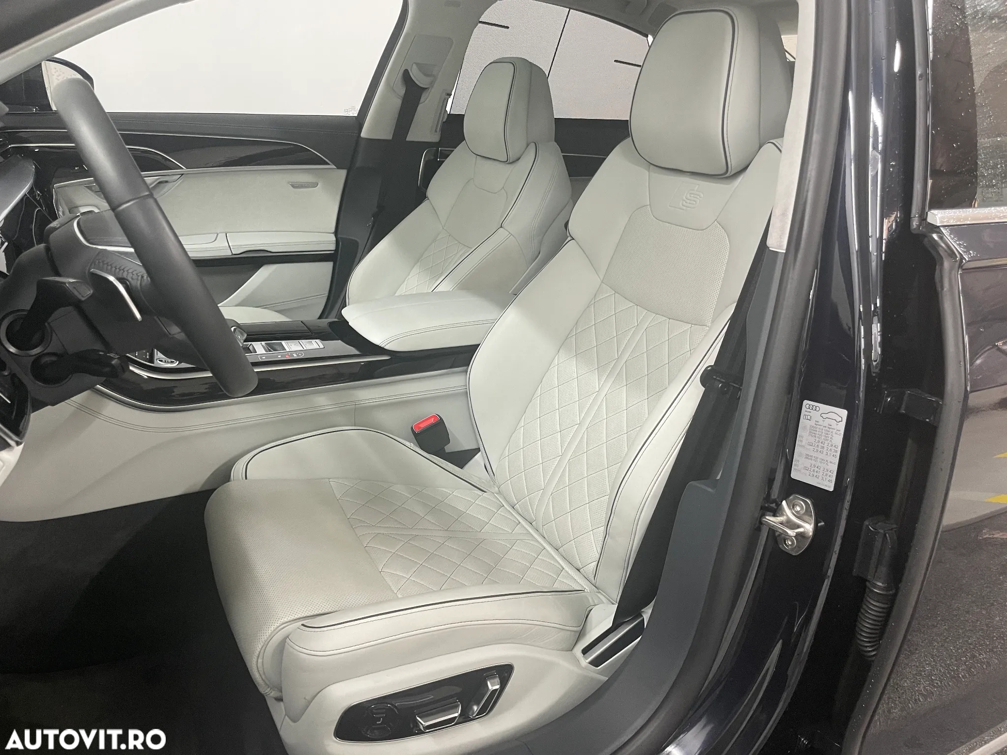 Audi A8 3.0 60 TFSI e quattro Tiptronic PHEV - 16