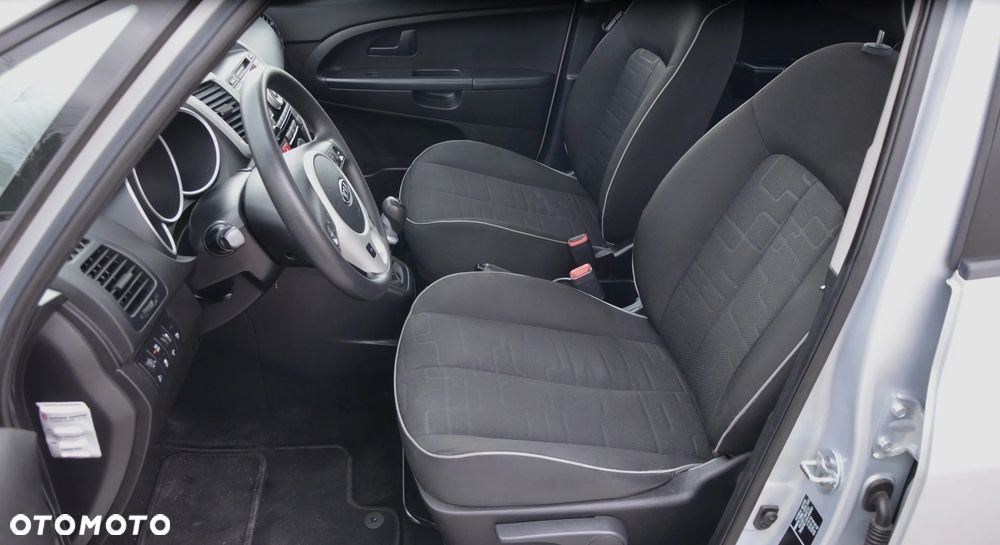 Kia Venga - 13
