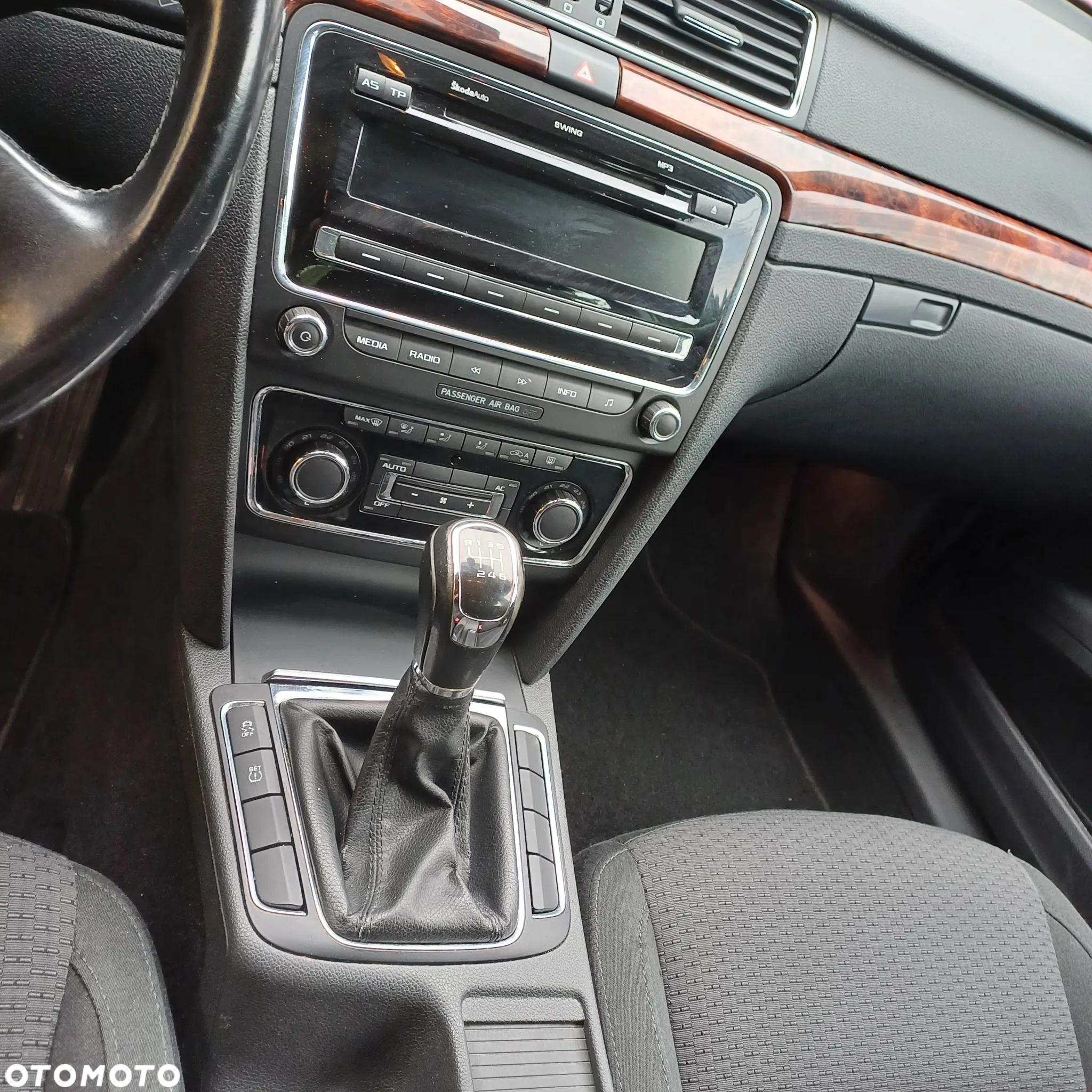 Skoda Superb 1.8 TSI Business - 22