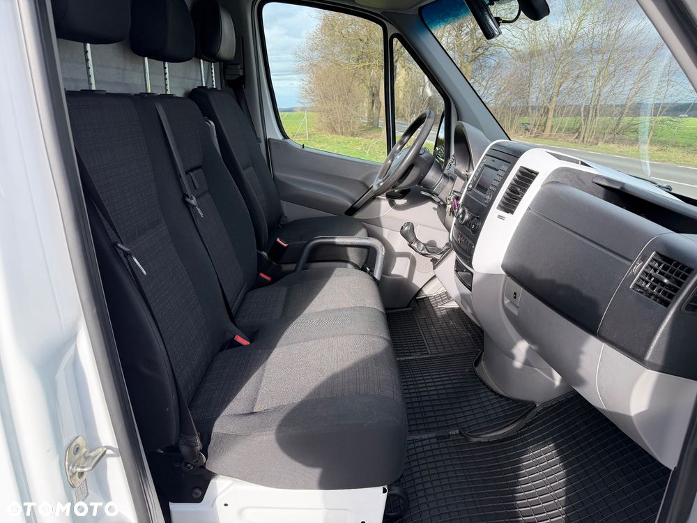 Mercedes-Benz Sprinter - 18