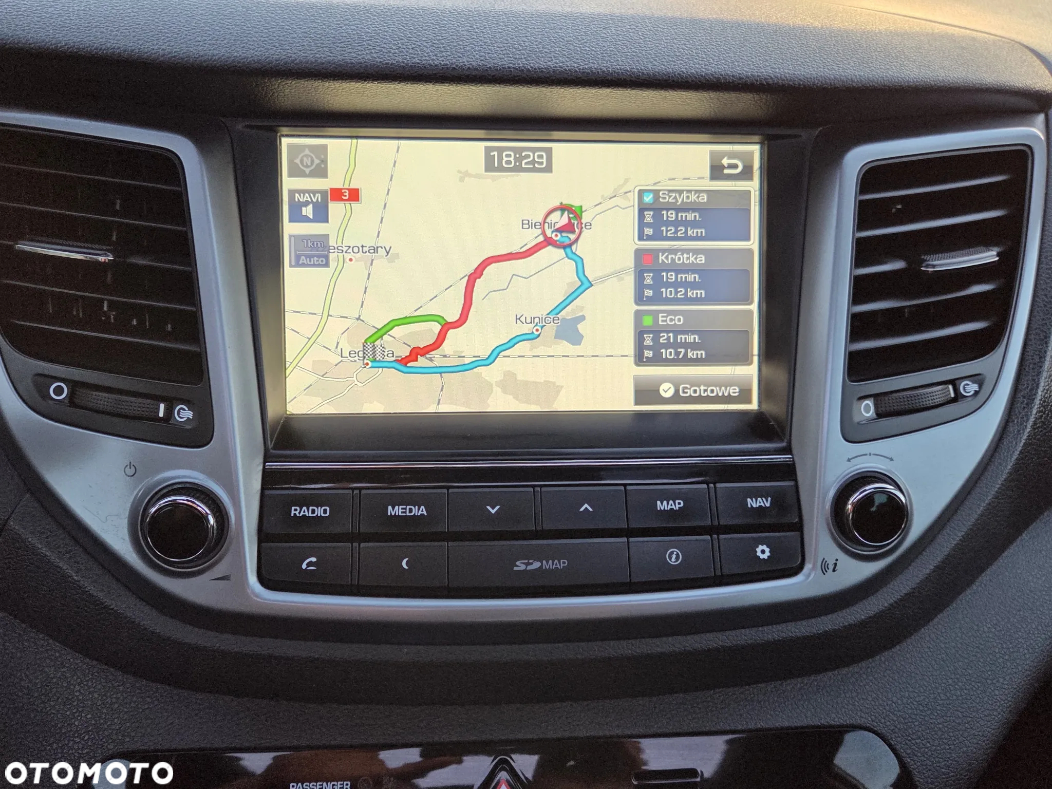 Hyundai Tucson blue 1.7 CRDi 2WD DCT Premium - 16