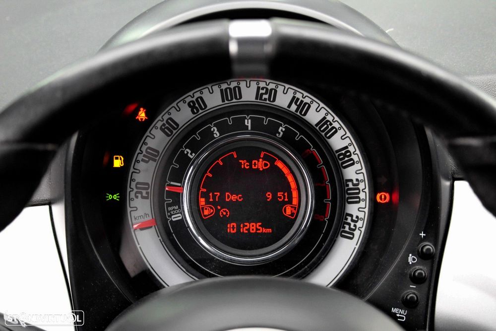 Fiat 500C 1.0 Hybrid Connect - 30