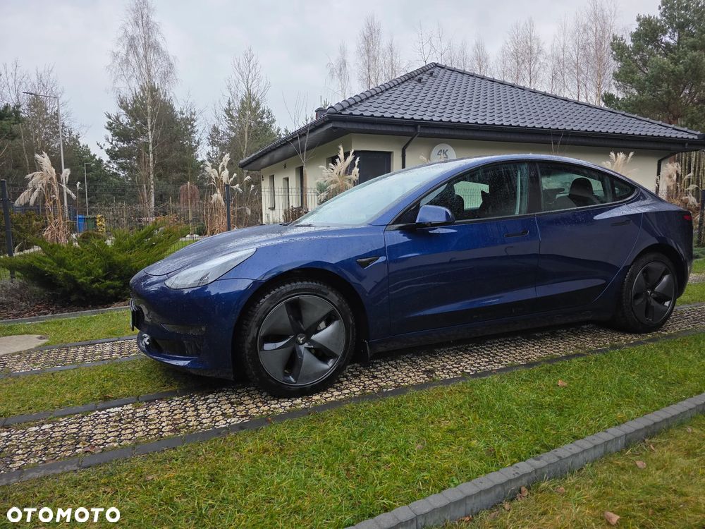 Tesla Model 3 - 17