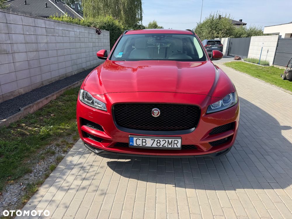 Jaguar F-Pace 2017 photo 3