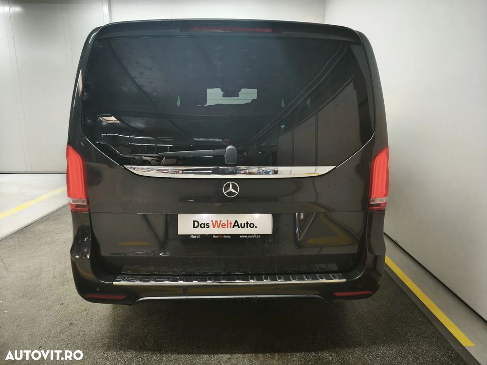 Mercedes-Benz V 300 d Extralang 4Matic 9G-TRONIC Exclusive - 4