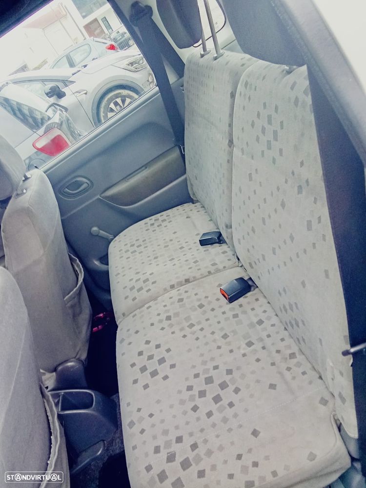 Opel Agila 2001 photo 2