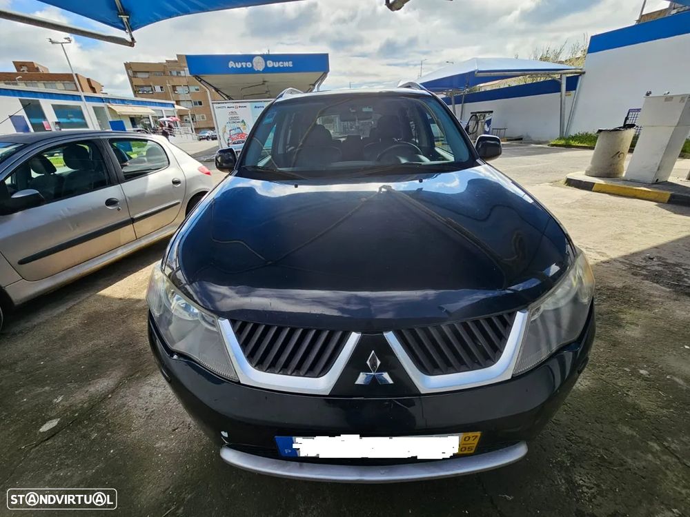 Mitsubishi Outlander 2.0 DI-D Instyle 4WD - 2