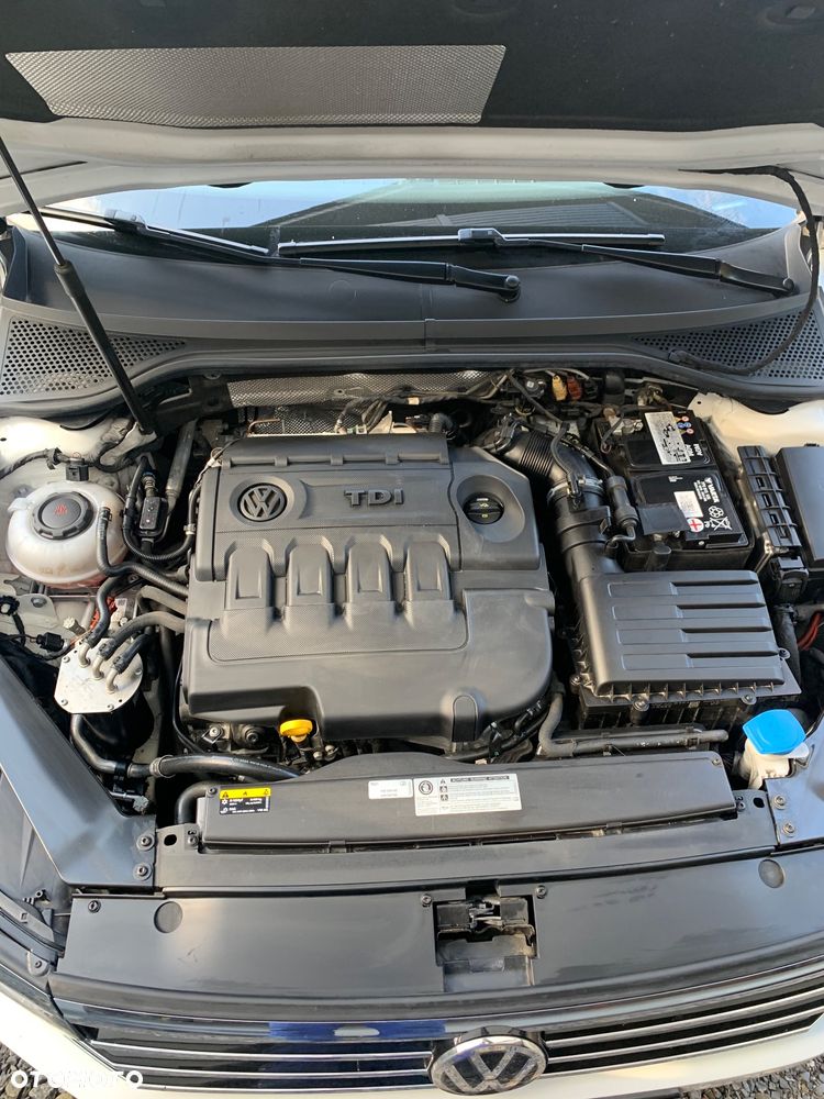 Volkswagen Passat 2.0 TDI BMT Highline DSG - 17