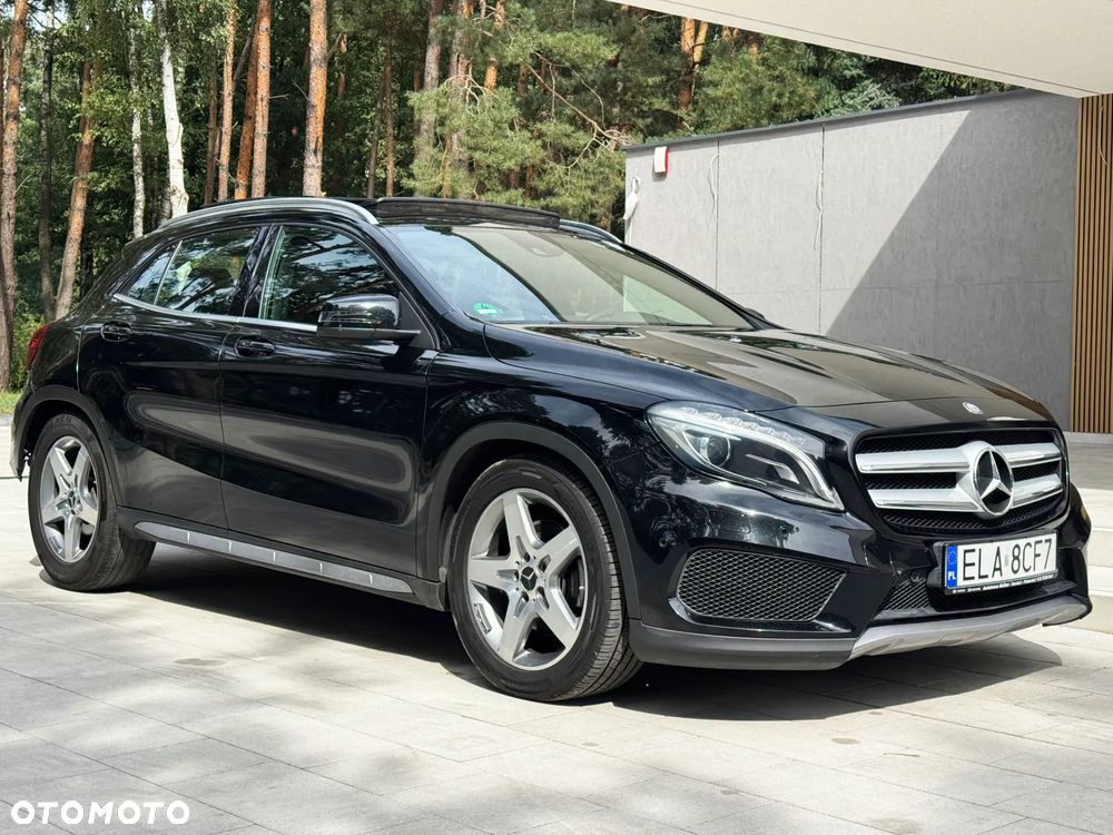 Mercedes-Benz GLA 250 4Matic 7G-DCT AMG Line - 3