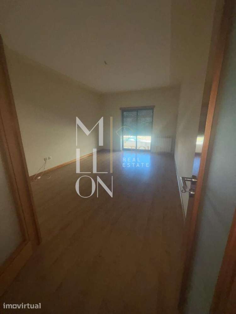 OPORTUNIDADE ÚNICA | APARTAMENTO T2 À VENDA NO ENTRONCAMENTO - Grande imagem: 2/16
