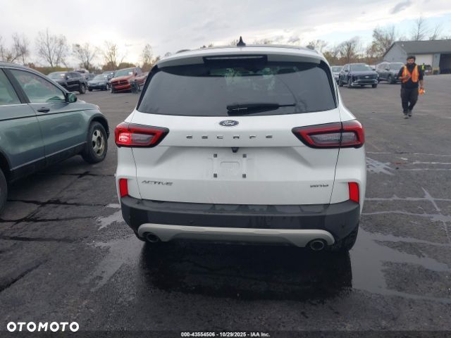 Ford Kuga 1.5 EcoBoost AWD Titanium ASS - 4