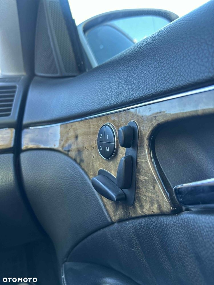 Mercedes-Benz Klasa E 320 CDI T Avantgarde - 7