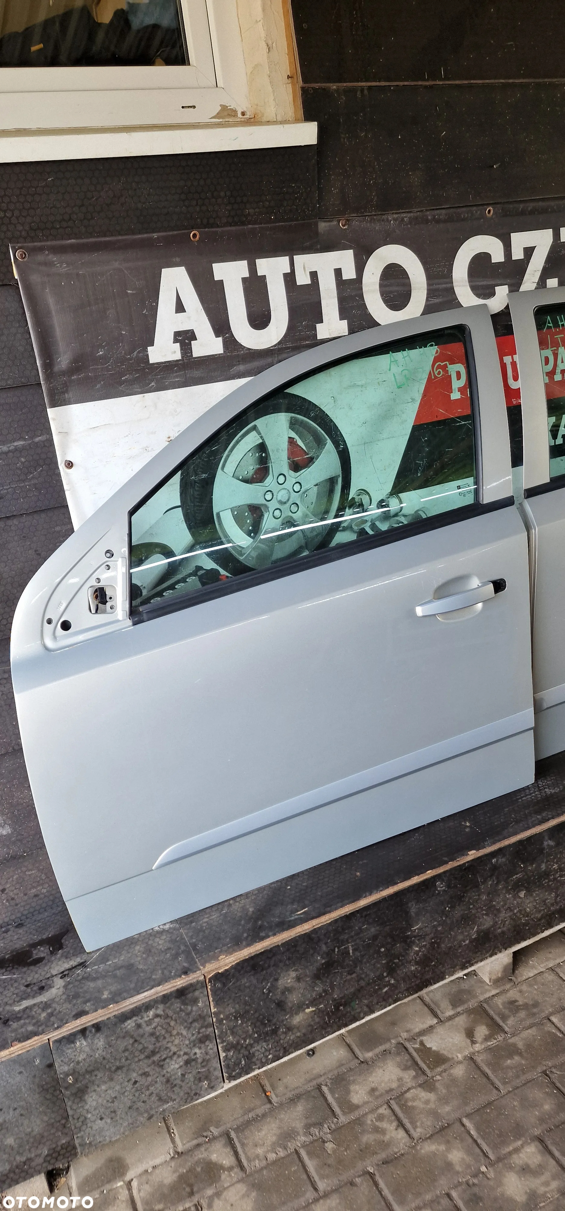 Drzwi LEWA Strona OPEL ASTRA H HB Z167 - 2