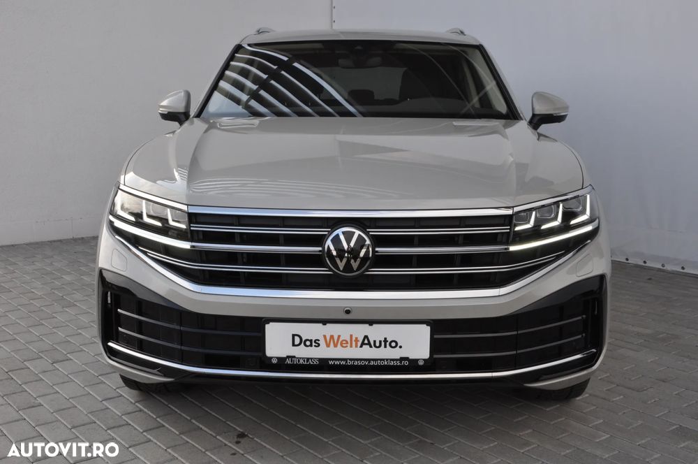 Volkswagen Touareg V6 TDI 4MOTION Elegance - 8