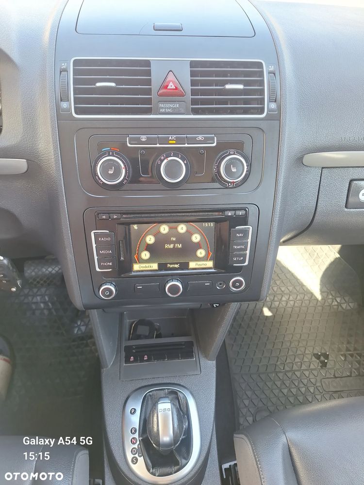 Volkswagen Touran 2.0 TDI DPF DSG Comfortline - 14
