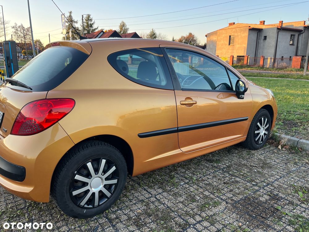 Peugeot 207 1.4 16V Presence - 5