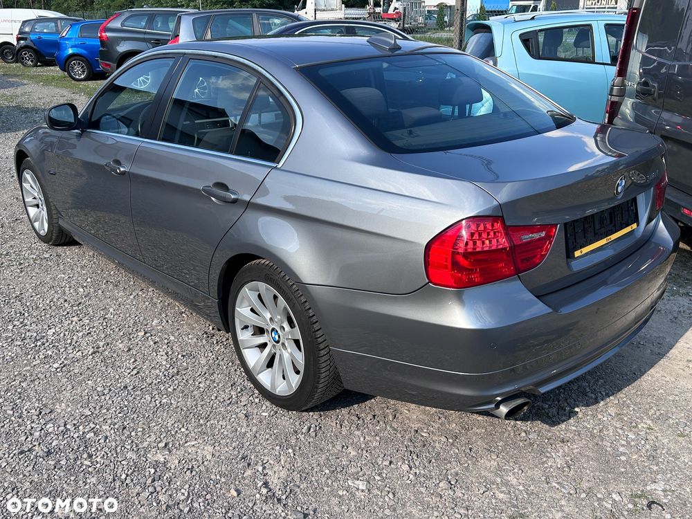 BMW Seria 3 318i Edition Exclusive - 2
