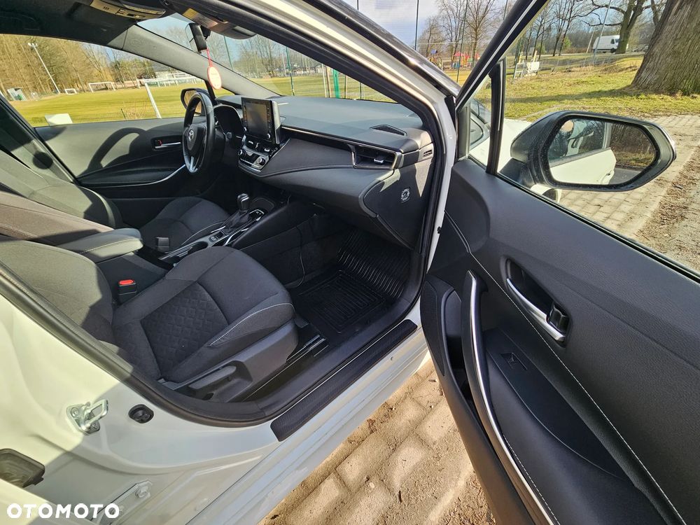 Toyota Corolla 1.8 Hybrid Executive - 12