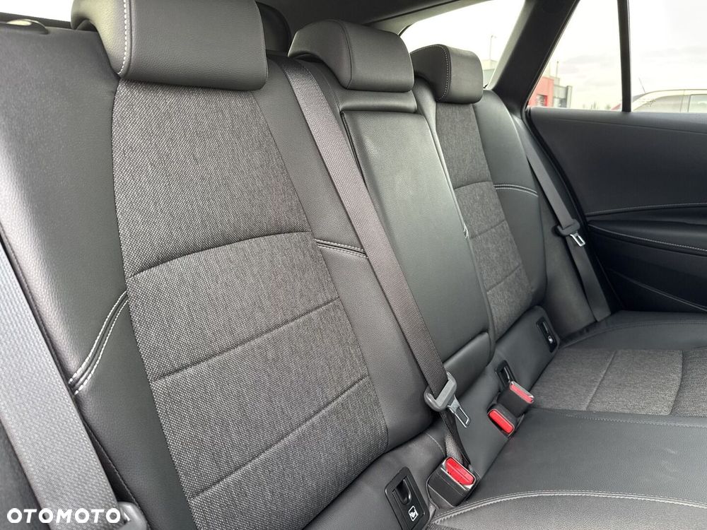Toyota Corolla - 11