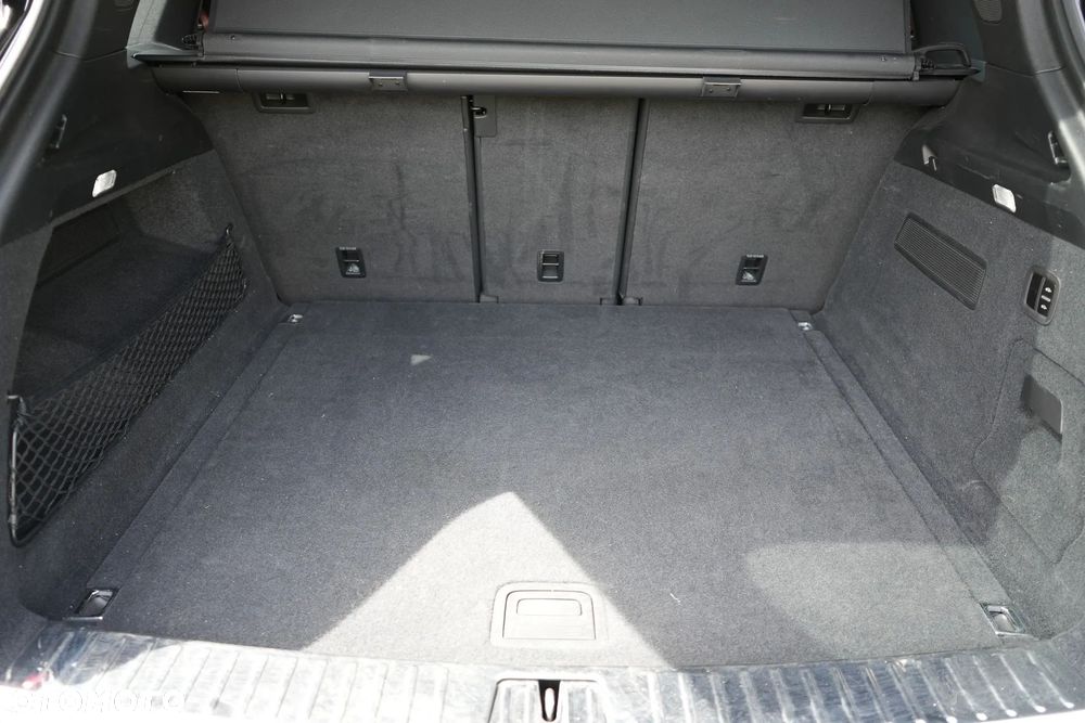 Porsche Cayenne - 37