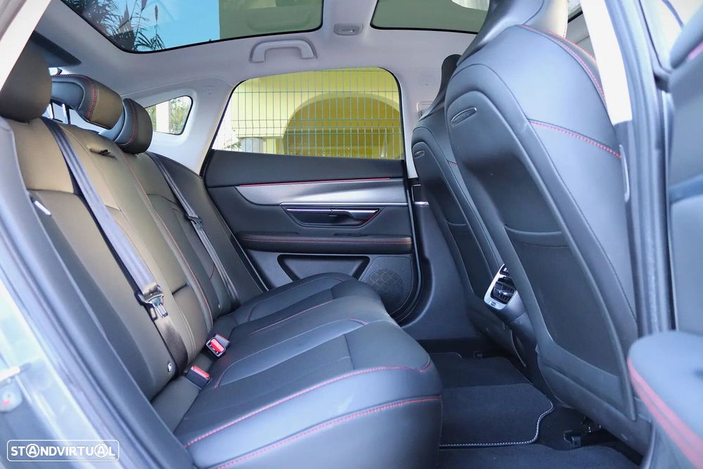 Xpeng P7i 86.2 kWh Long Range - 27