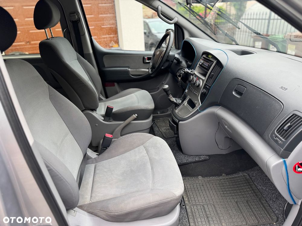 Hyundai H-1 2.5 CRDi Premium - 11