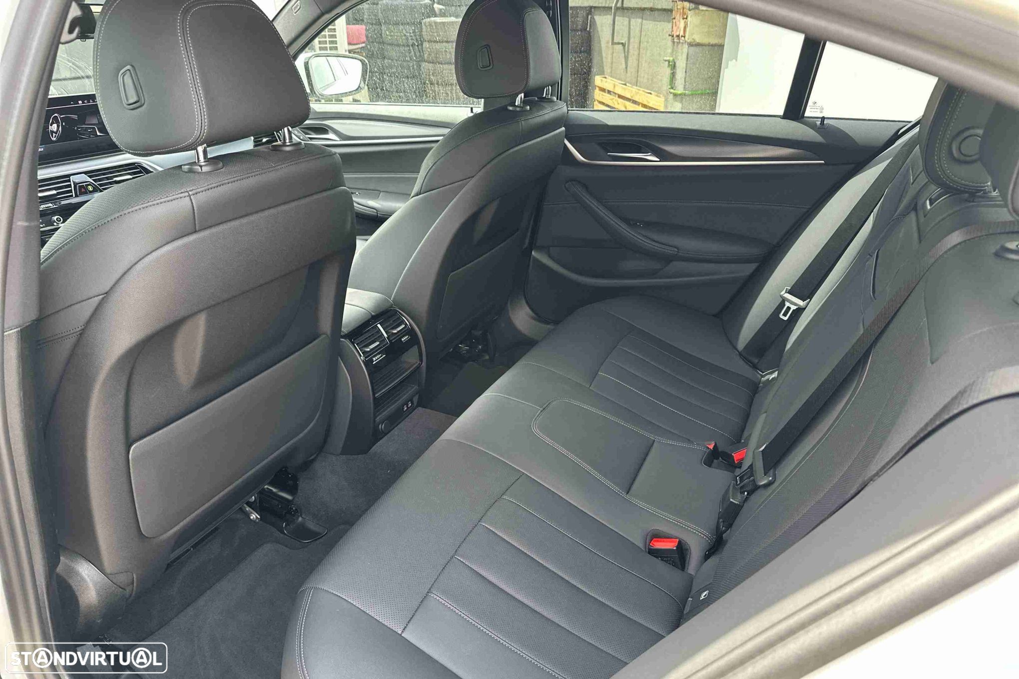 BMW 530 e Pack M - 9