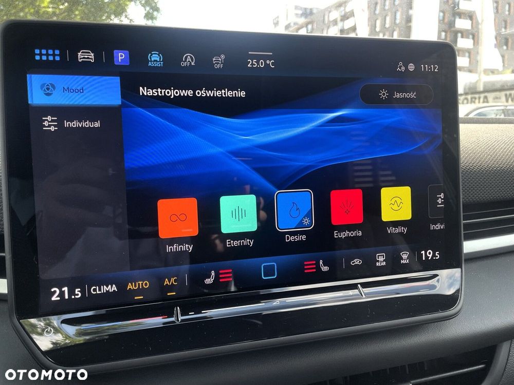 Volkswagen T-Roc 1.5 eTSI R-Line DSG - 30