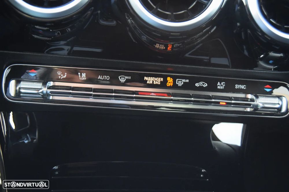 Mercedes-Benz A 180 d AMG Line Aut. — fotografia 29