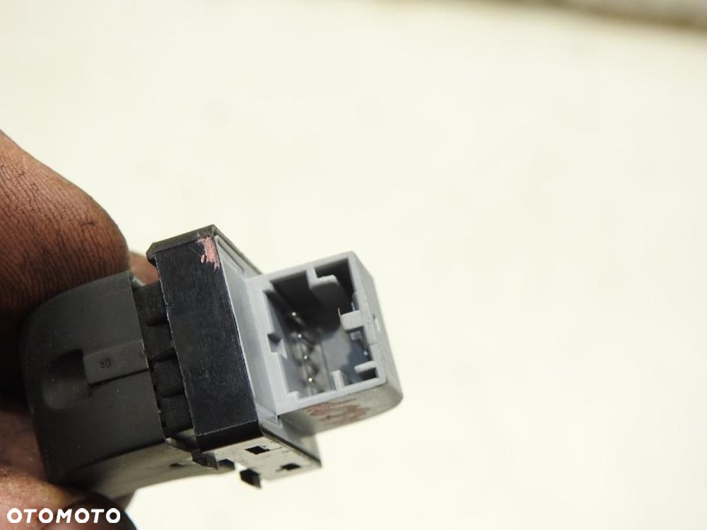 PRZYCISK SZYBY AUDI A3 8P 4F0959855 - 4