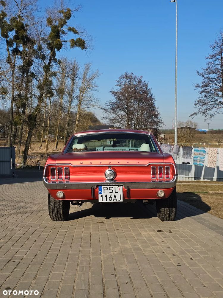 Ford Mustang - 3
